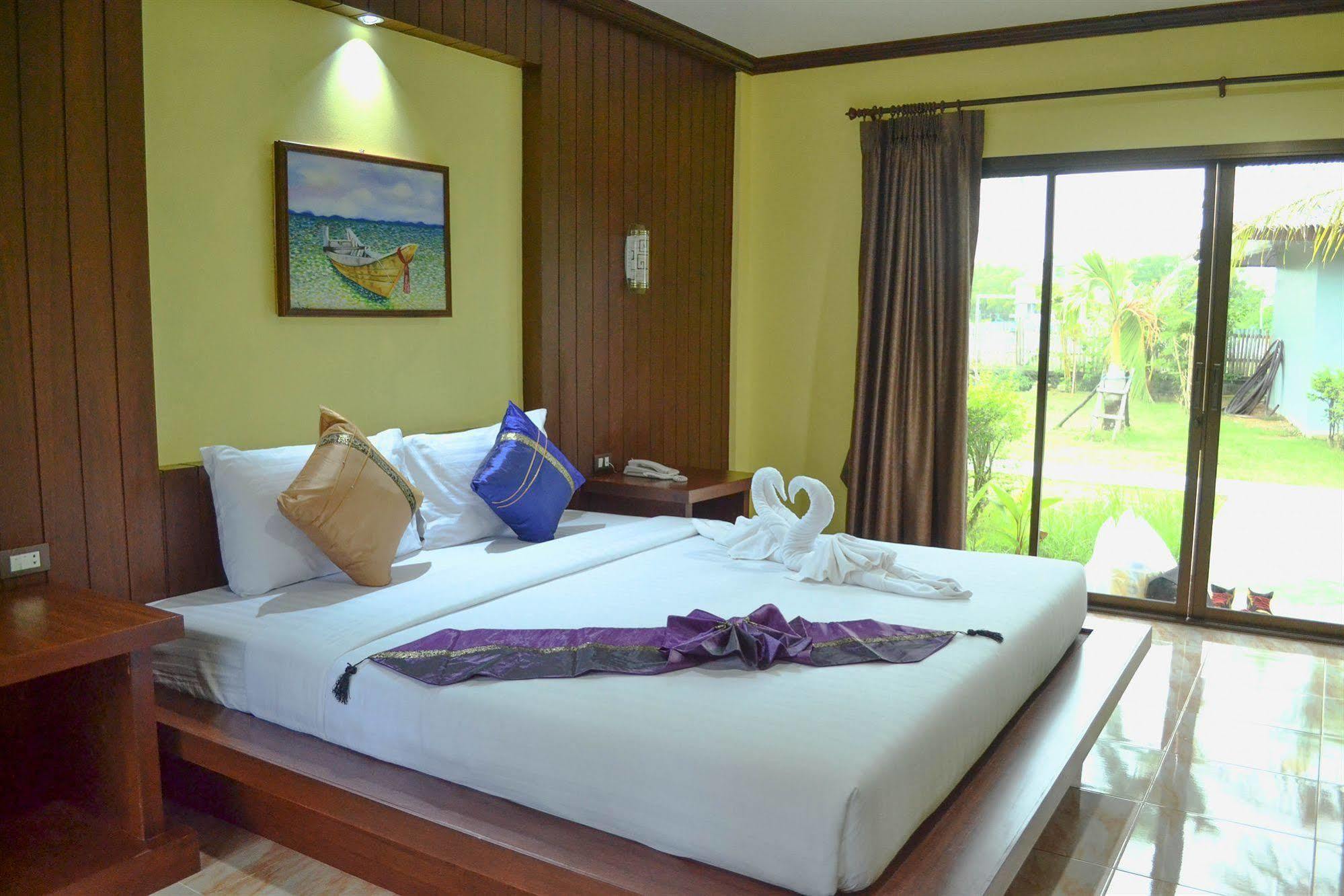 The Villa Laemhin Lagoon Resort Phuket Exterior photo