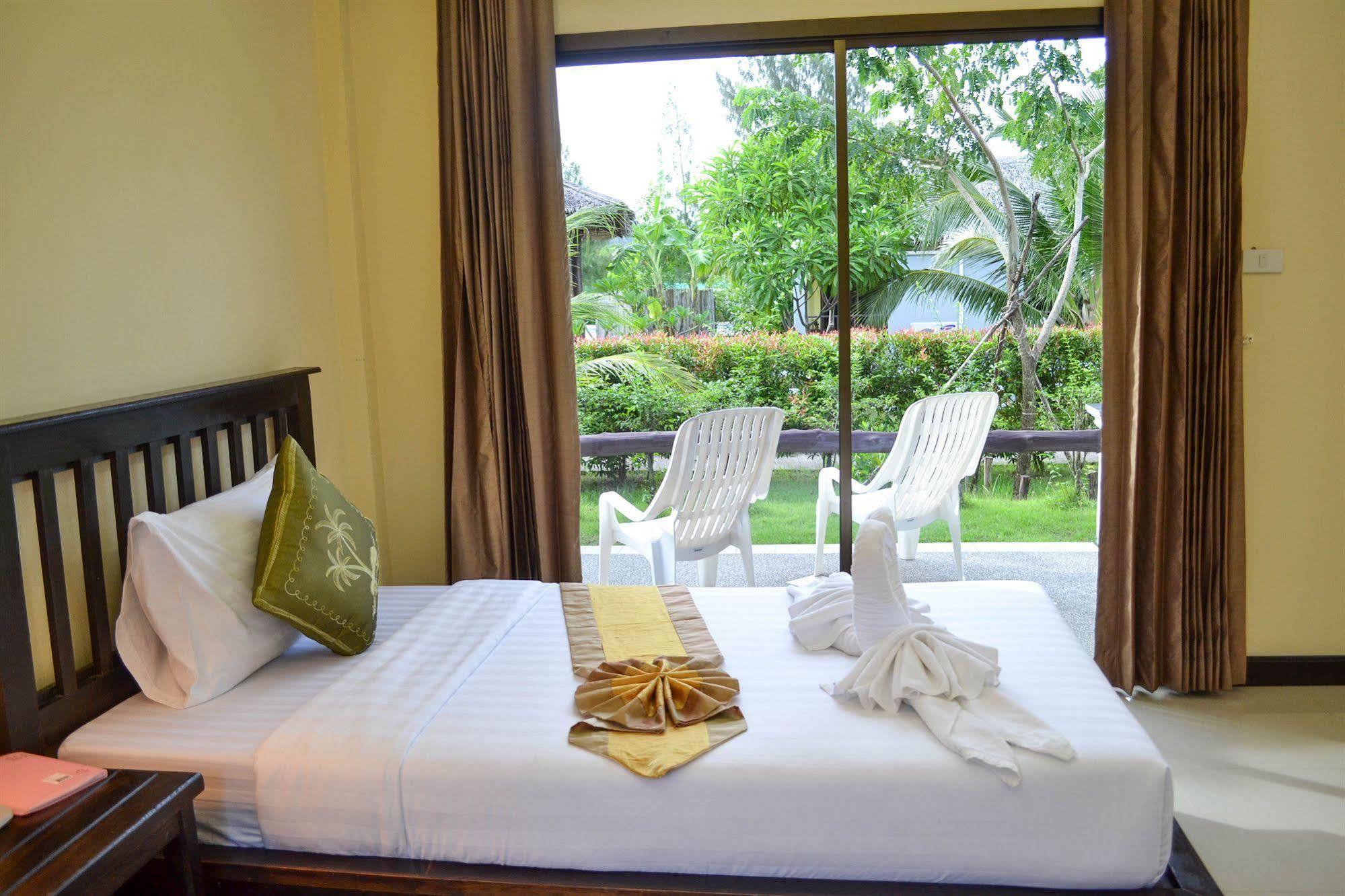 The Villa Laemhin Lagoon Resort Phuket Exterior photo